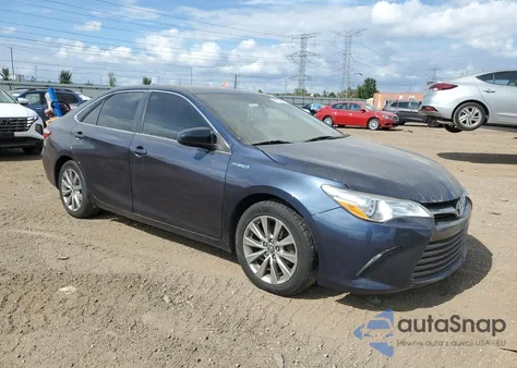 2017 Toyota Camry Hybrid z USA, uszkodzony, nr VIN 4T1BD1FKXHU224405